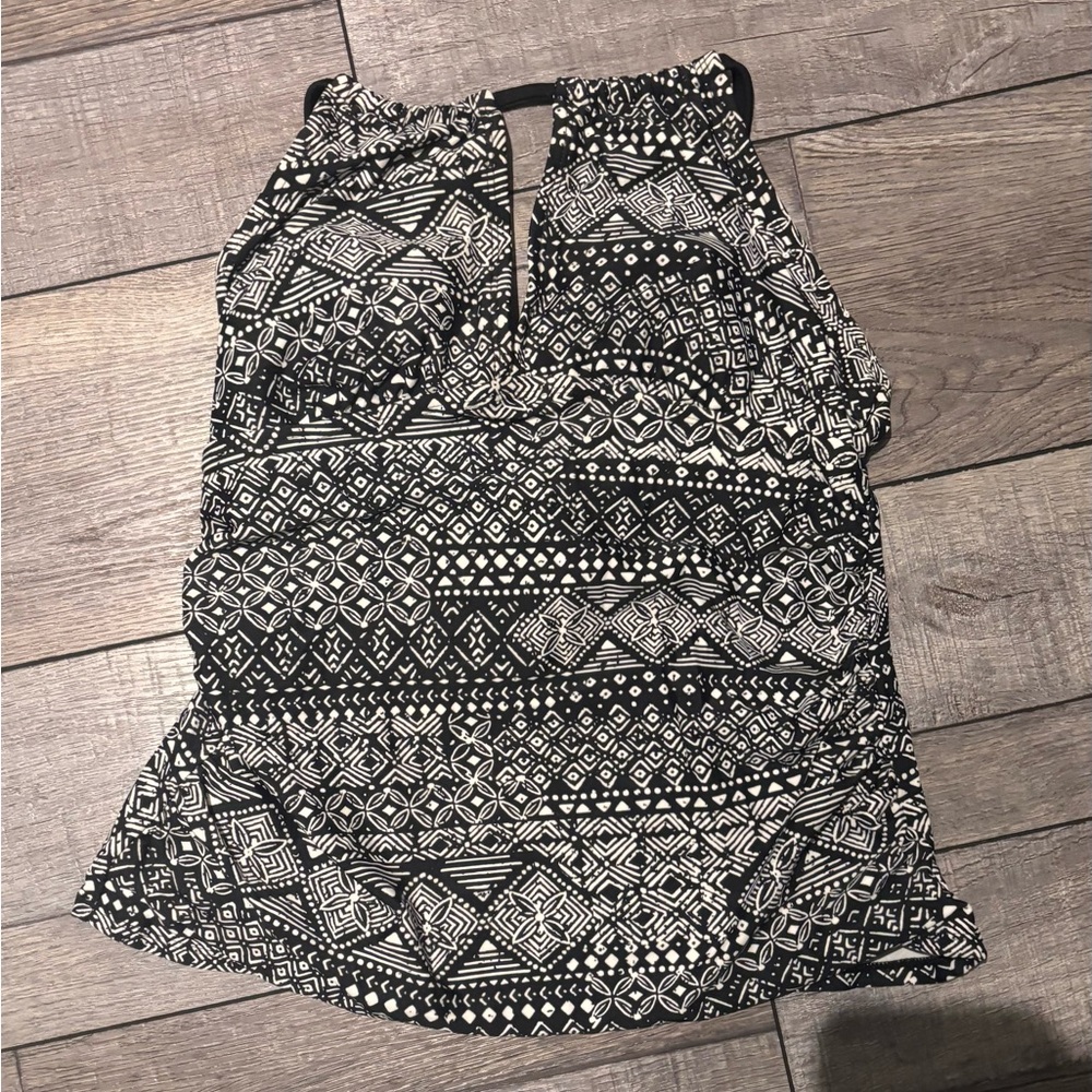 Black and White Patterned Swimsuit Top Tankini